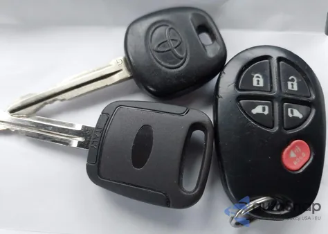 2013 Toyota Sienna Le 7 Passenger from USA, damaged, VIN 5TDJK3DC0DS057547